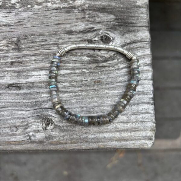 Heishi Labradorite Silver Stretch Bracelet