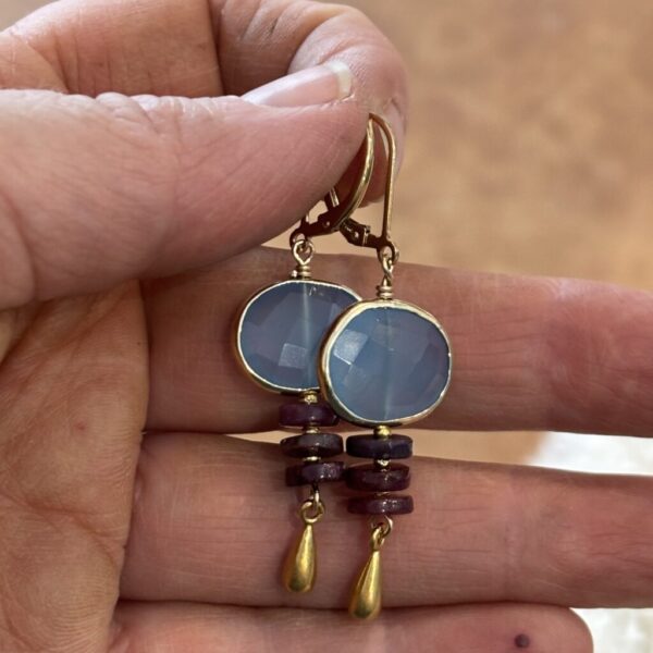 Chalcedony Oval with Ruby and a Long Golden Raindrop